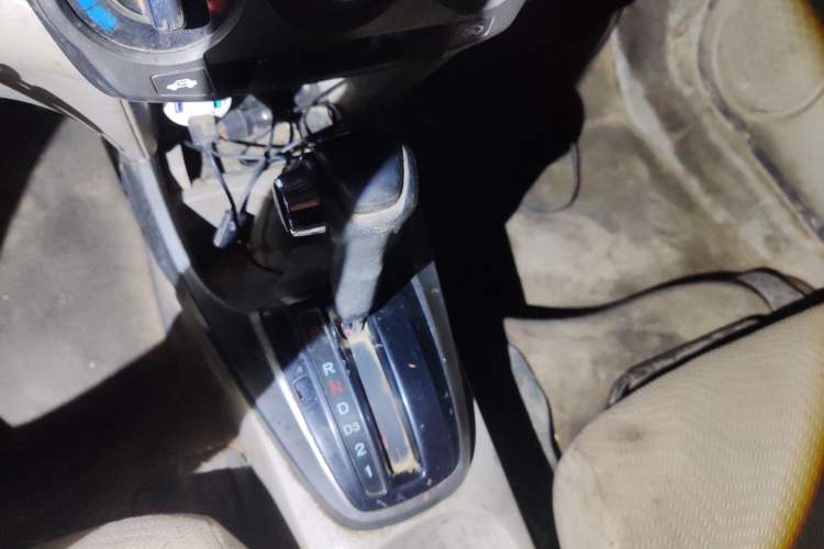 Used Honda City Classic 2012 1.5L Automatic Elite Edition Gear Lever