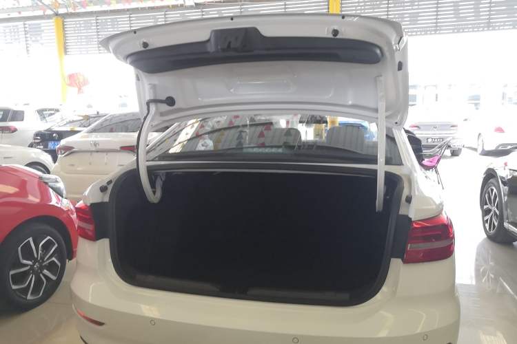 Used Volkswagen Lavida 2021 280TSI DSG Comfort Edition Trunk