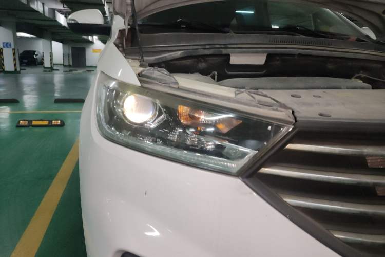 Used Baojun 360 2018 1.5L Manual Elite Version National V Right Front Headlight