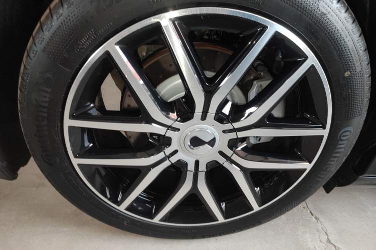 Used Denza Z9 2024 1100 km Four-Wheel Drive Max Version