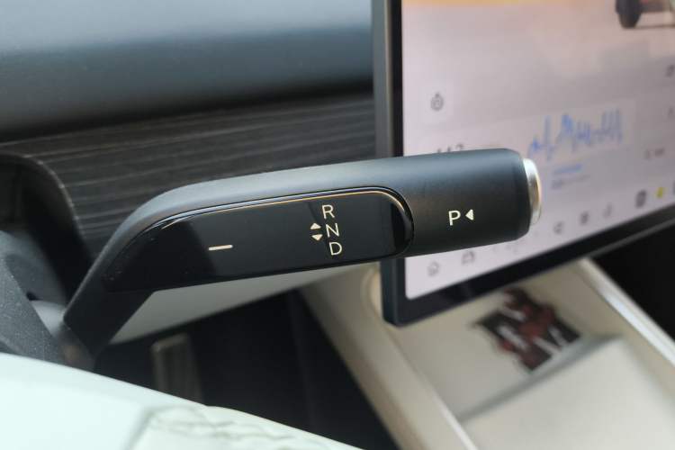 Used ONVO L60 2024 60 kWh Rear-Drive Version