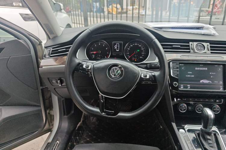 Used Volkswagen Magotan 2017 380TSI DSG Luxury Model