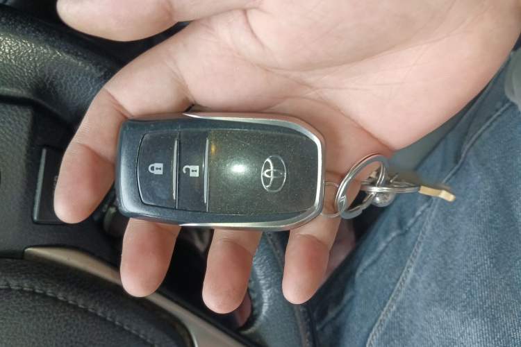 Used Toyota RAV4 2013 2.0L CVT Four-Wheel Drive New Edition
