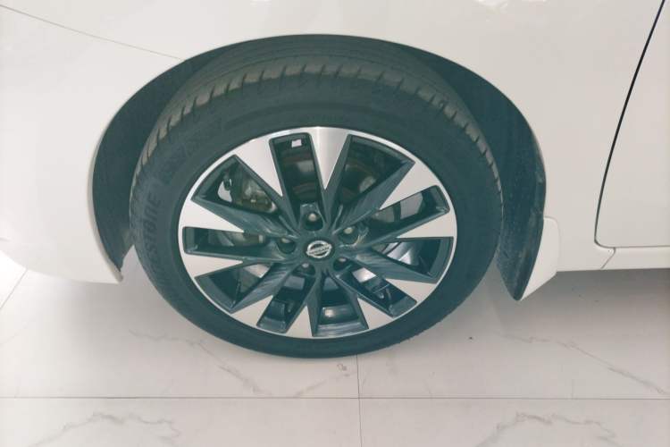 Used Nissan Lannia 2019 1.6L CVT Smart Connect Smart Cool Version China VI Standard Left Front Wheel Hub