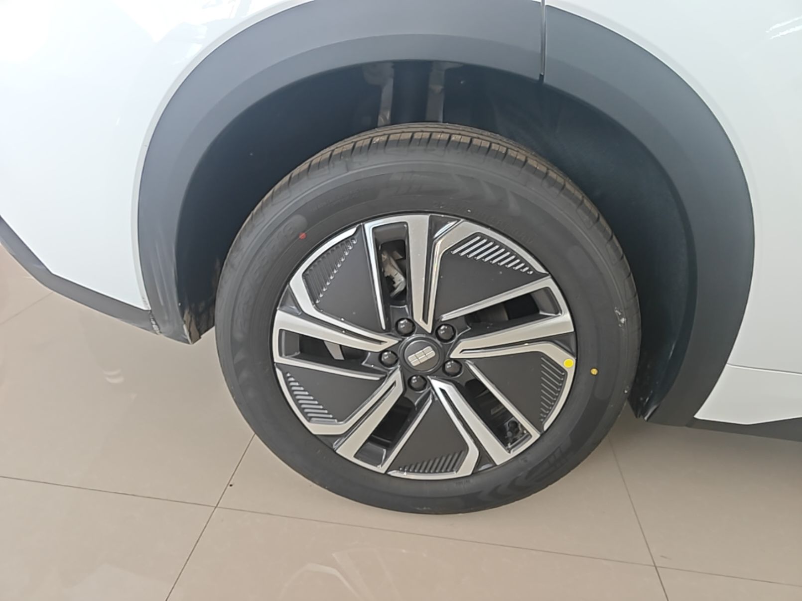 Geely Galaxy Xingjian 7 EM-i 2026 Model 130km Launch Edition — снимка 11