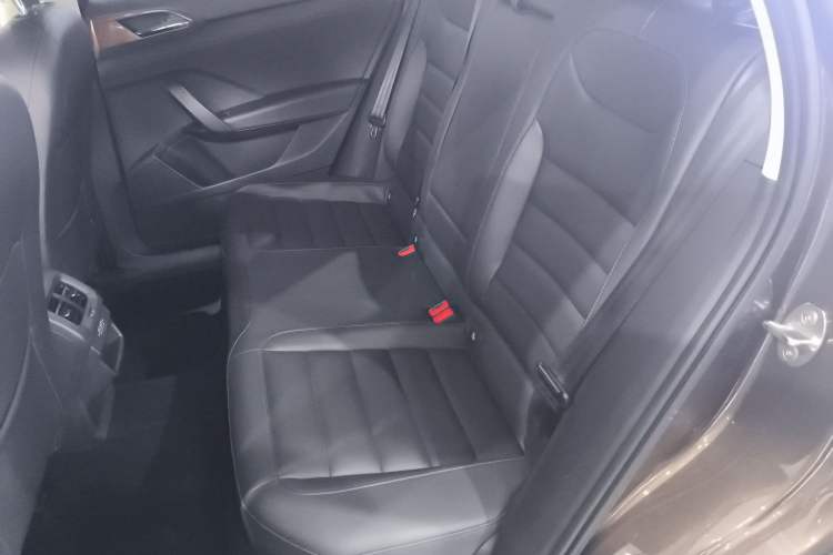 Used Volkswagen Tharu 2019 280TSI Two-Wheel Drive Luxury Version China VI Standard
