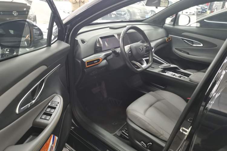 Used Changan UNI-T 2022 1.5T Prestige Version
