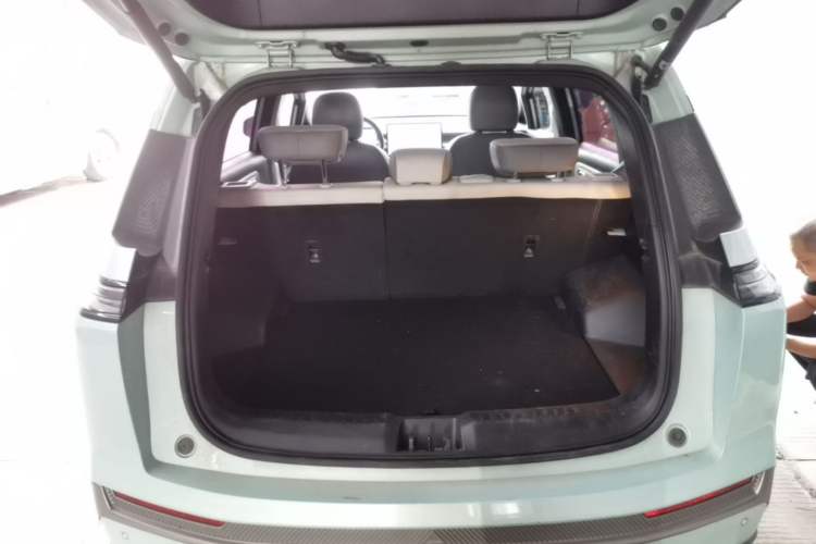 Used AION Y 2022 Plus 70 Tech Edition