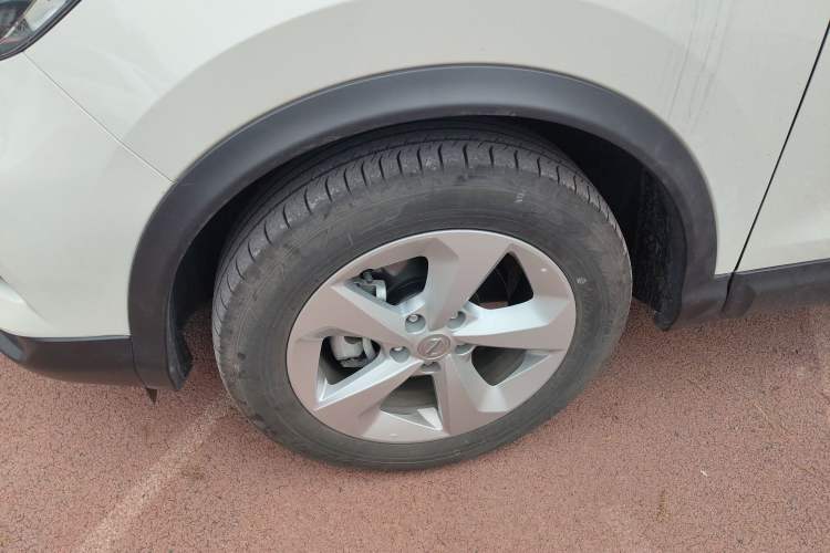 Used Nissan Qashqai 2022 2.0L CVT XV Smart Enjoyment Version Left Front Wheel Hub