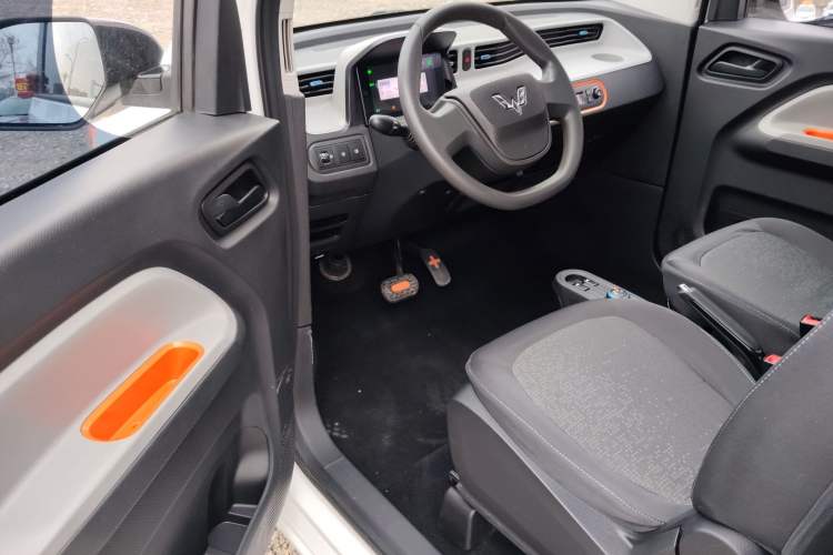 Used Wuling Hongguang MINIEV 2022 Easy Version Lithium Iron Phosphate