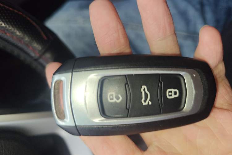 Used Geely Auto Emgrand 2017 Sedan Million Edition 1.5L Manual - Upward Version