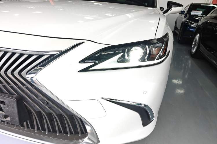 Used Lexus ES 2020 200 Luxury Edition Left Front Headlight
