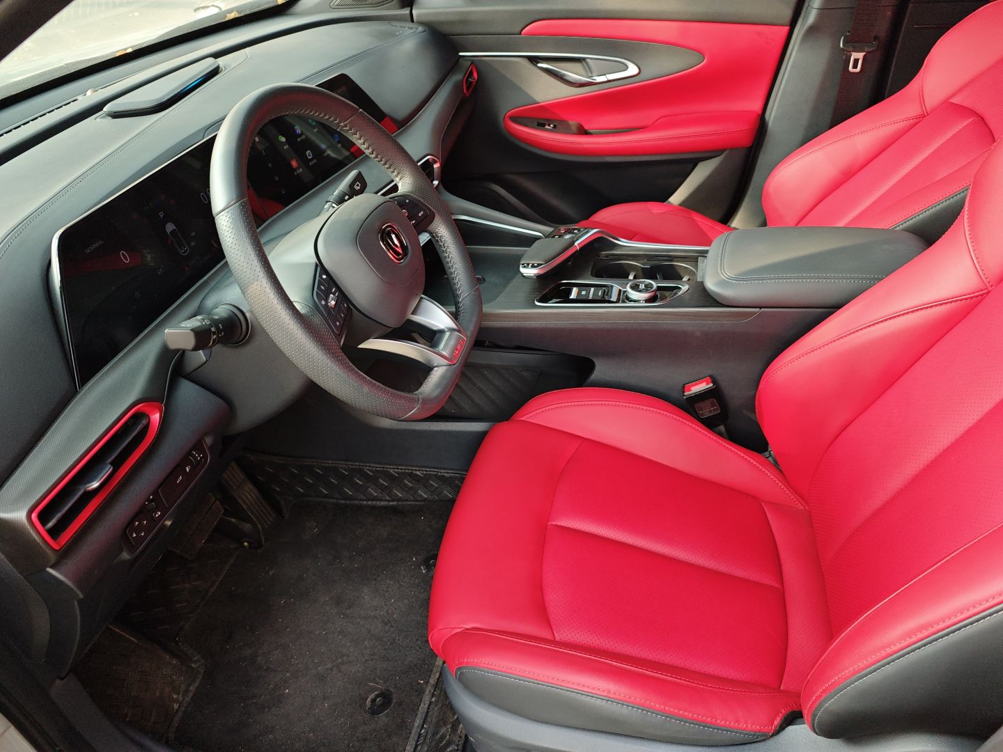 Переднее сиденье в автомобиле