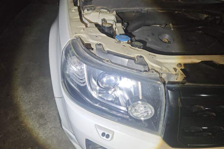 Used Land Rover Freelander 2 2014 2.0T Si4 HSE Gasoline Edition Right Front Headlight