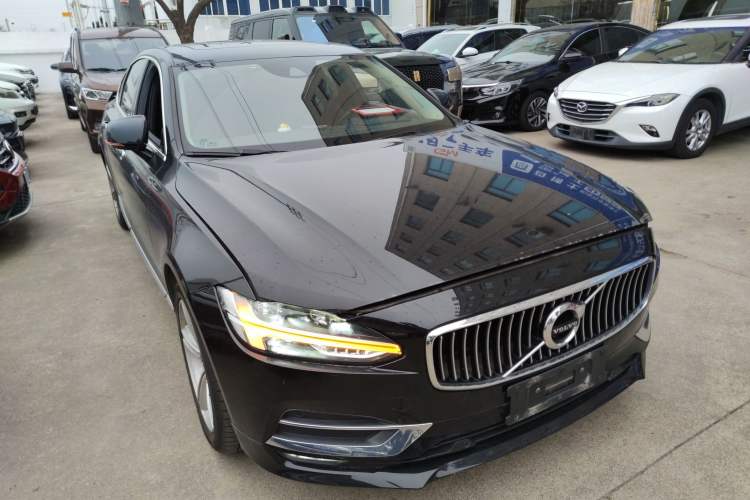 Used Volvo S90 2020 T5 Zhiyi Luxury Edition

