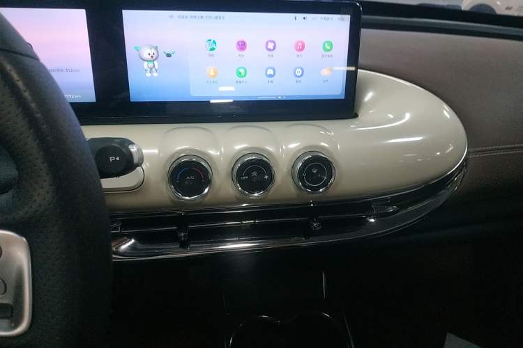 Used Wuling Bingo 2023 410 km Lingxi Deluxe Edition Audio And AC Panel