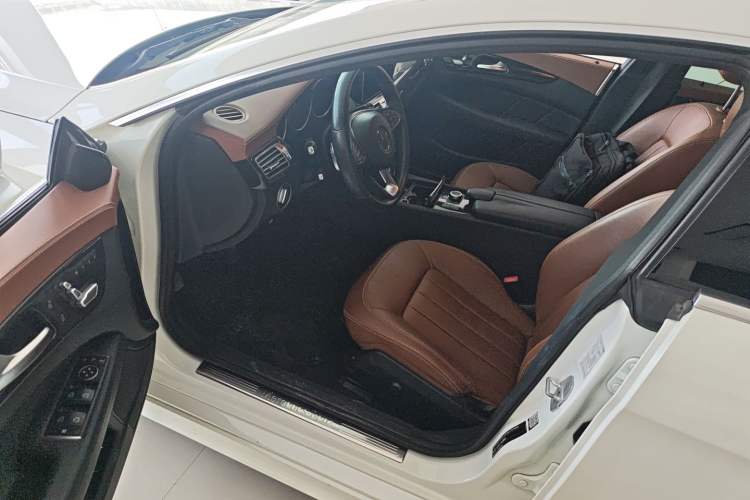 Used Mercedes-Benz CLS 2015 CLS 320
