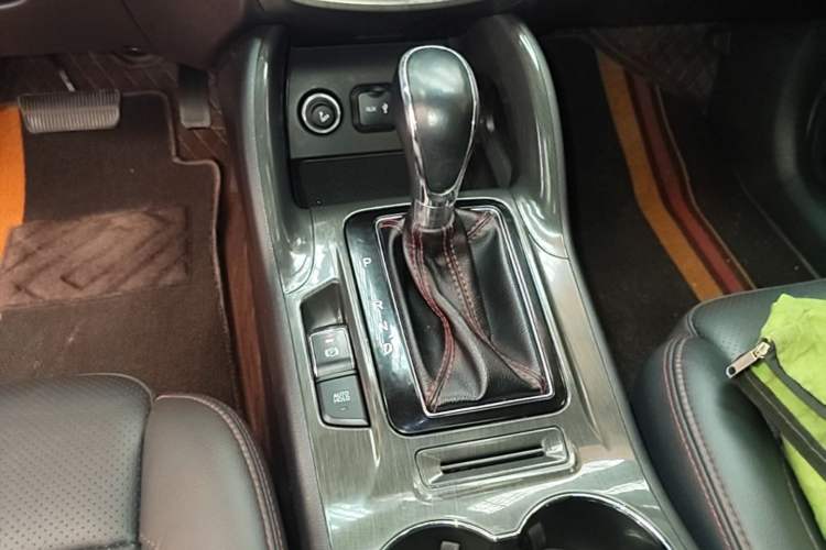 Used CHANGAN CS75 2017 Shangkui Edition 1.5T Automatic Fengxiang Model