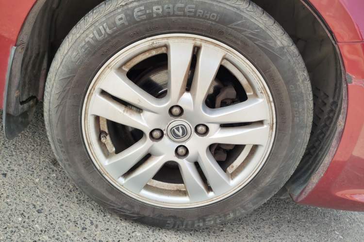 Used CHANGAN Alsvin V5 2012 1.5L Manual Dream Edition