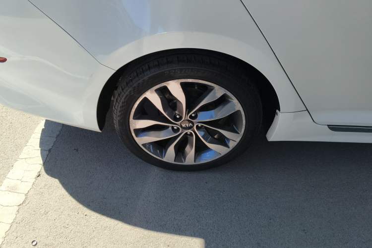 Used Kia K5 2014 2.0L Automatic LUXURY