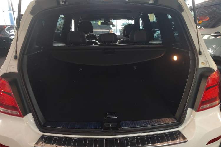 Used Mercedes-Benz GLK-Class 2015 GLK 260 4MATIC Dynamic Edition Ultimate Version Trunk