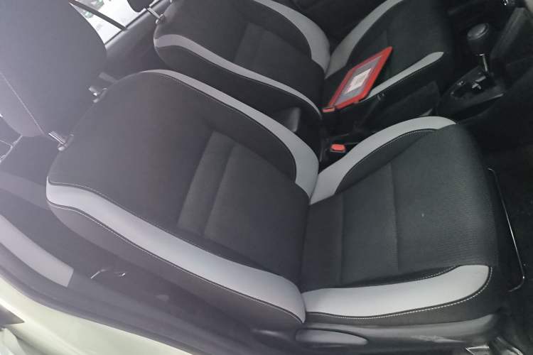 Used Toyota YARiS L Zhi Xuan 2022 X-Trail 1.5L CVT Leading PLUS Edition
