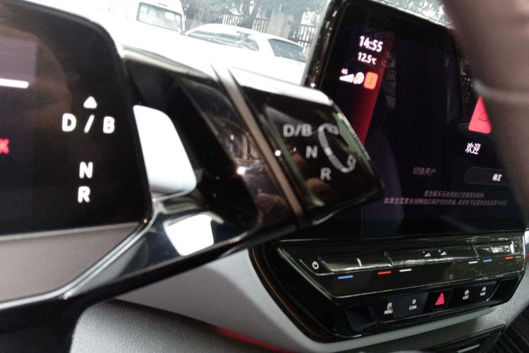 Used Volkswagen ID.4 X 2023 Ultra-Intelligent Long-Range Version
