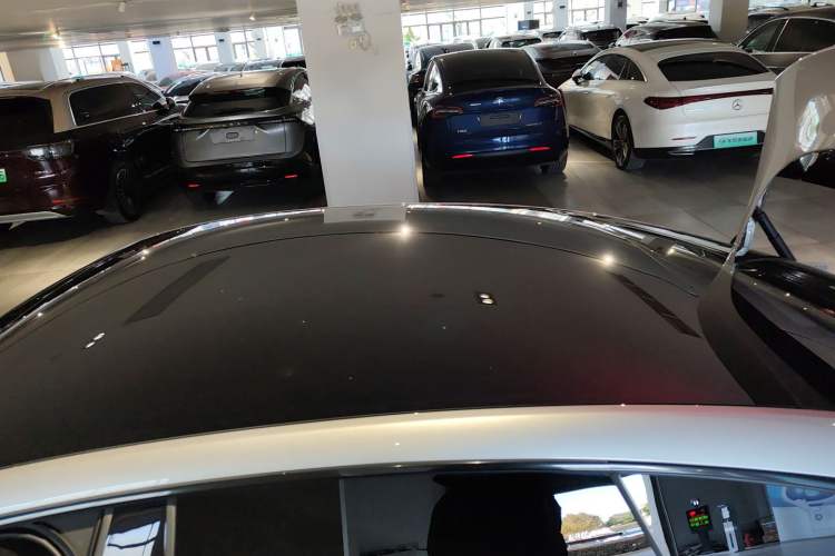 Used XPeng P7 2023 P7i 702 Pro Roof