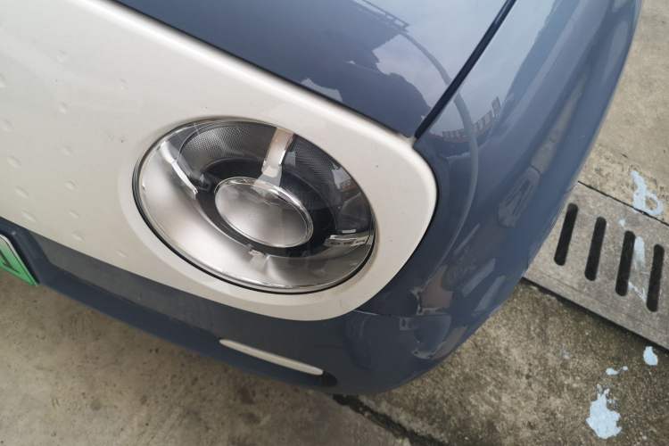 Used ORA Black Cat 2021 301 km Basic Version Left Front Headlight