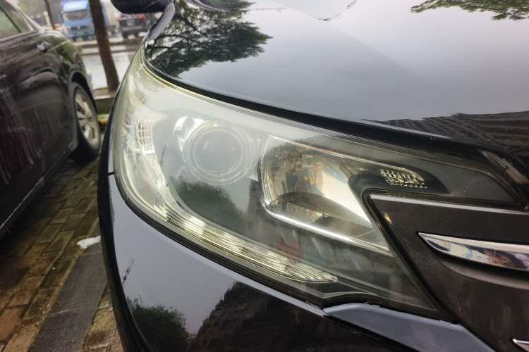 Used Honda CR-V 2012 2.0L two-wheel drive urban version
