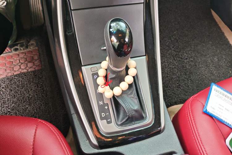 Used Hyundai Elantra (5th Generation / Langdong) 2015 1.6L Automatic Leading Model Gear Lever