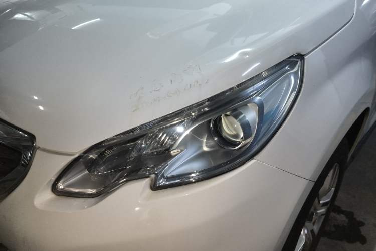 Used Peugeot 2008 2014 1.6L Automatic Trend Edition Left Front Headlight