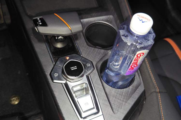 Used CHANGAN UNI-V 2024 1.5T Luxury Edition
