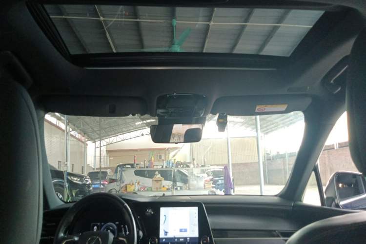 Used Lexus RX 2023 350h Two-Wheel Drive Enjoyment Version
