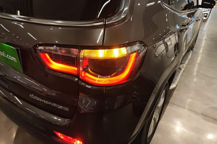 Used Jeep Compass 2019 220T Automatic Family Edition