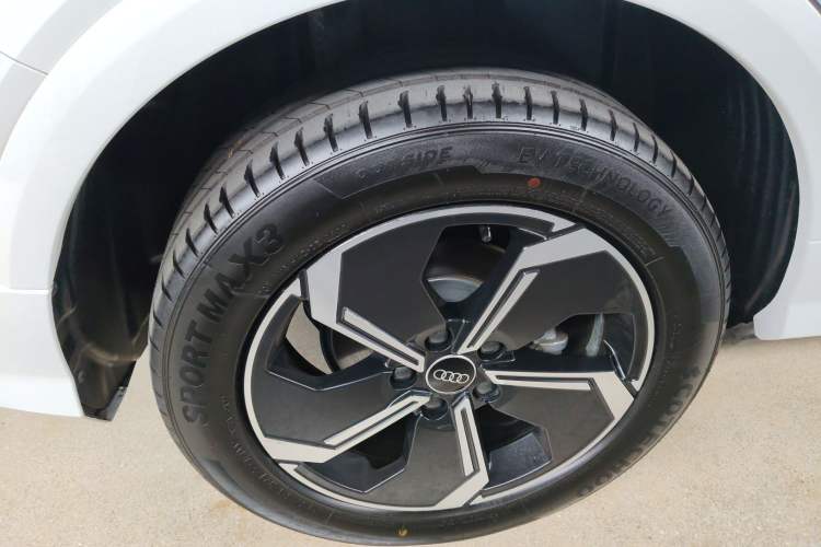 Used Audi Q2L e-tron 2022 Q2L e-tron Pure Electric Smart Enjoyment Model Exterior 5