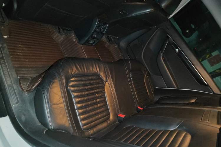 Used Volkswagen Magotan 2012 Revised 1.8TSI Luxury Version
