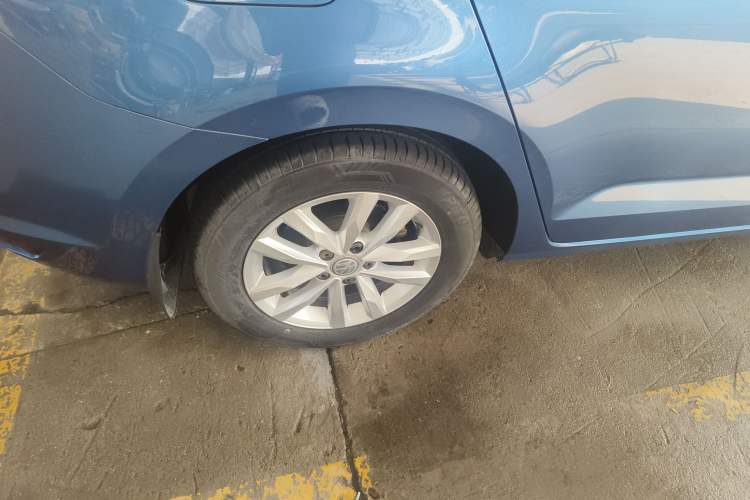 Used Volkswagen Touran 2018 Volkswagen Touran L 280TSI DSG Comfort Edition 7 Seats China VI Standard