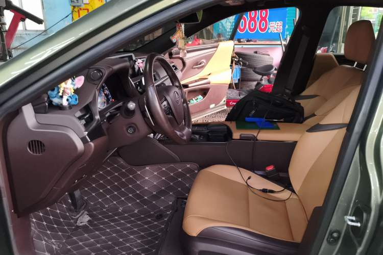 Used Lexus ES 2020 200 Excellence Edition