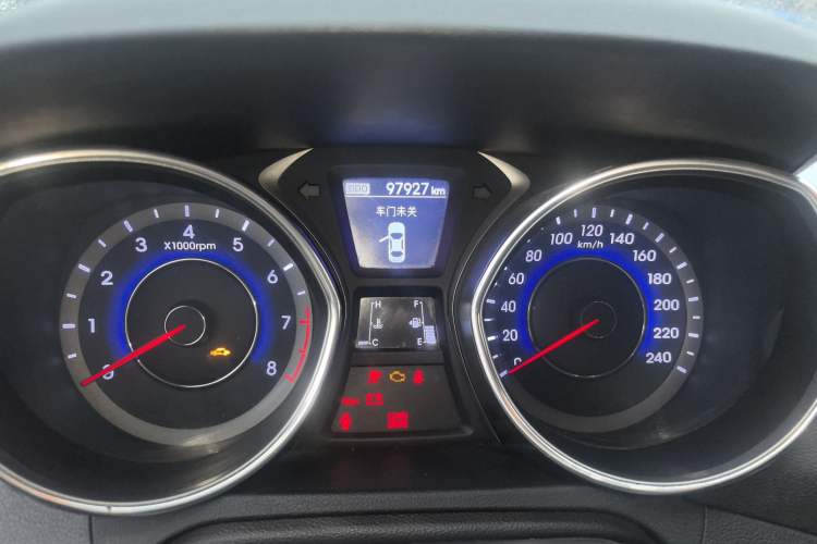 Used Hyundai Elantra (5th Generation / Langdong) 2016 1.6L Manual Luxury Model