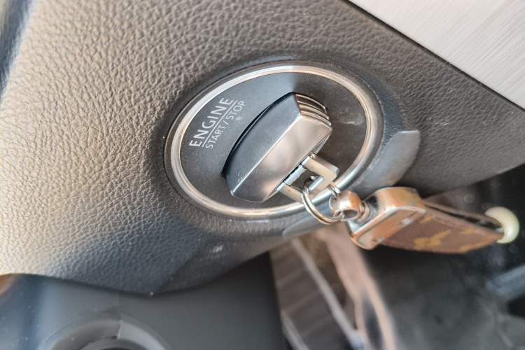 Used Volkswagen Magotan 2016 1.8TSI Smart Comfort Model Vehicle Key