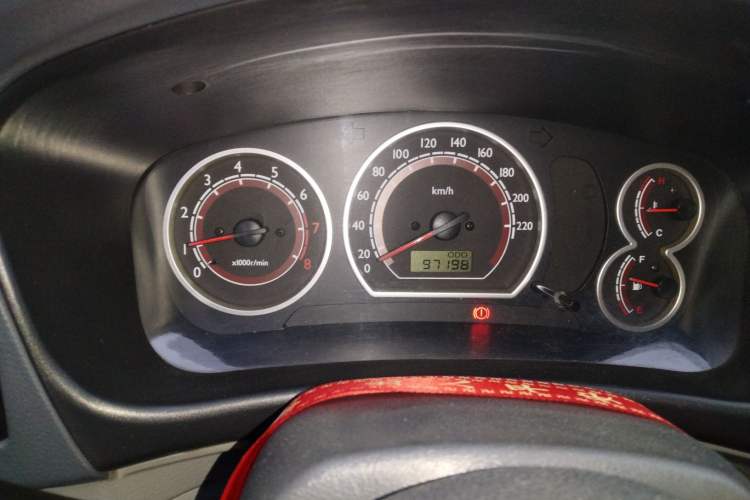 Used Soueast V3 Lingyue 2008 1.5L Manual - Launch Edition Instrument Cluster