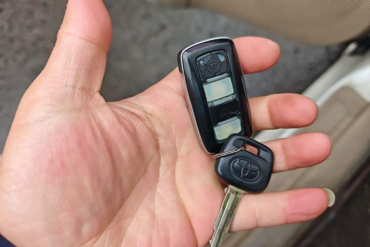 Used Toyota Corolla EX 2013 1.6L Manual Value Edition
