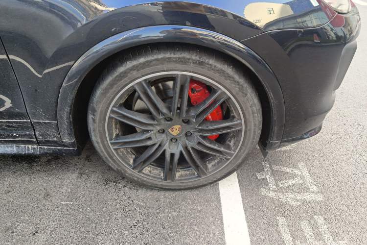 Used Porsche Cayenne 2015 Cayenne GTS 3.6T Right Front Wheel Hub