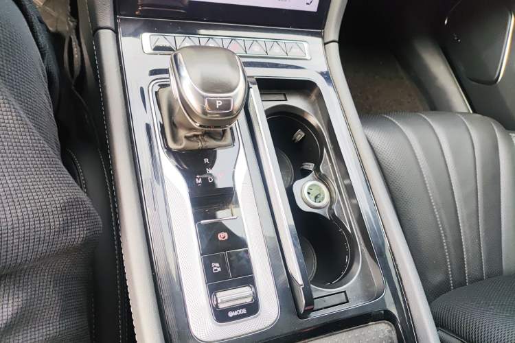 Used Hongqi H5 2023 2.0T Automatic Smart Connect Flagship Edition
