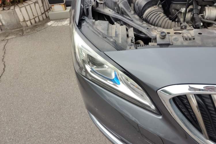 Used Buick Verano 2015 Sedan 20T Dual-Clutch Elite Model