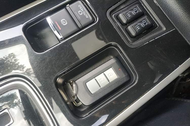 Used Mitsubishi Outlander 2020 2.0L Two-Wheel Drive Enjoyment Version 5 Seats