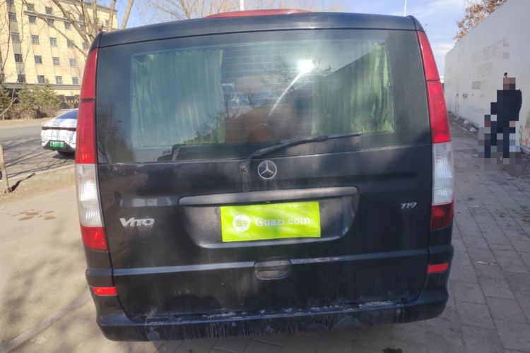 Used Mercedes-Benz Vito 2011 2.5L Elite Edition
