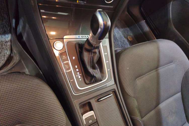 Used Volkswagen Golf Pure Electric 2020 Chari