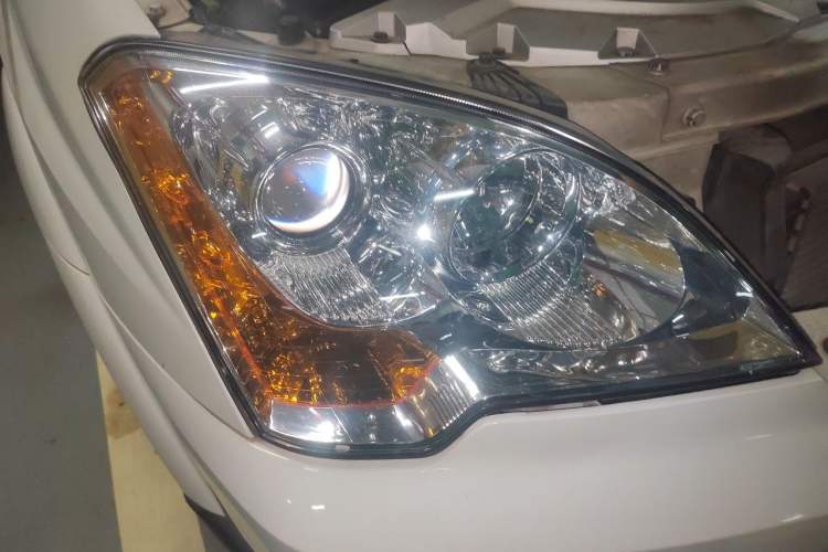 Used Roewe W5 2014 1.8T 2WD Automatic Tharu Special Edition

